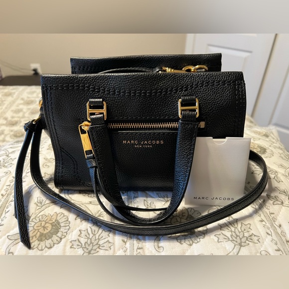 AUTHENTIC MARK JACOBS MINI CRUISER LEATHER SATCHEL BLACK - Picture 1 of 9